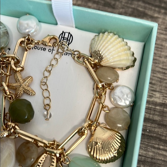 ✨House of Harlow 1960 Gold and Shell Charm Bracelet 🌊🐚 - Picture 6 of 8